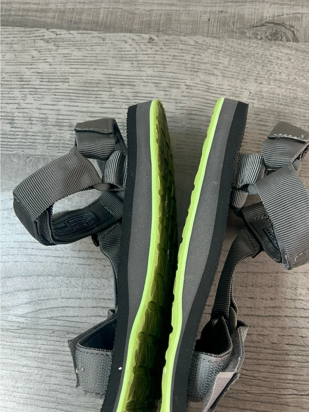 Teva Original Universal Grey Sport Sandals with Neon Green Accent Size 7 Women’s